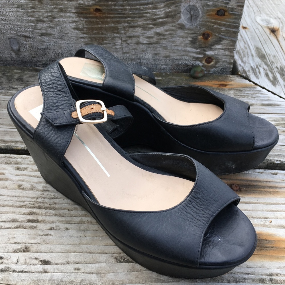 Dolce Vita leather platform sandals black size 7.5